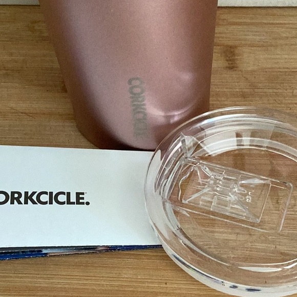 New CORKCICLE 24 oz tumbler / insulated stainless steel travel cup NWT - Picture 3 of 6